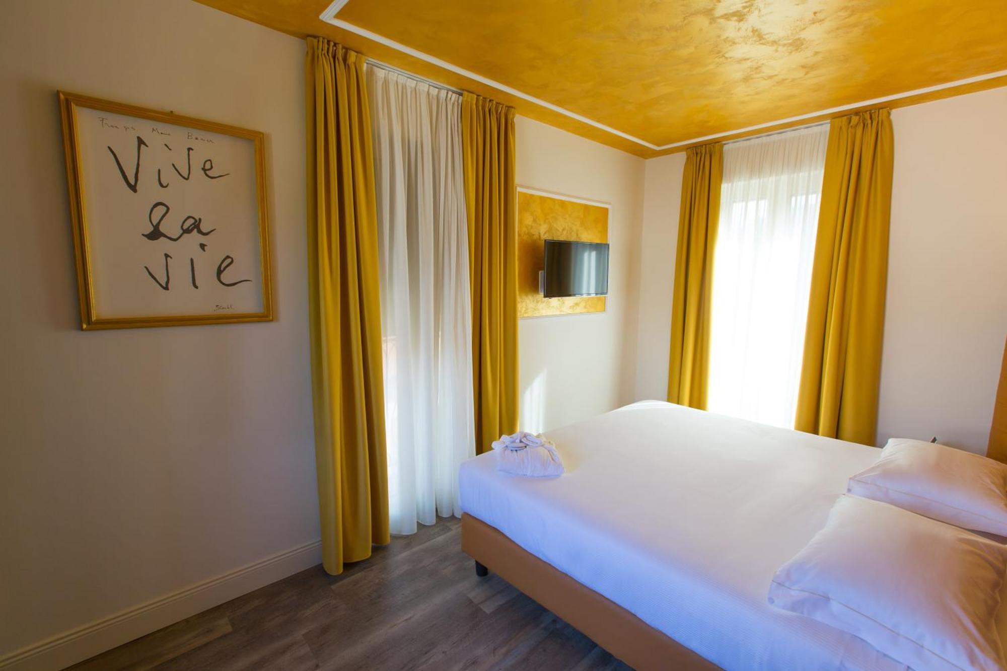 Al Campanile Aparthotel&Suite Baveno Exteriér fotografie
